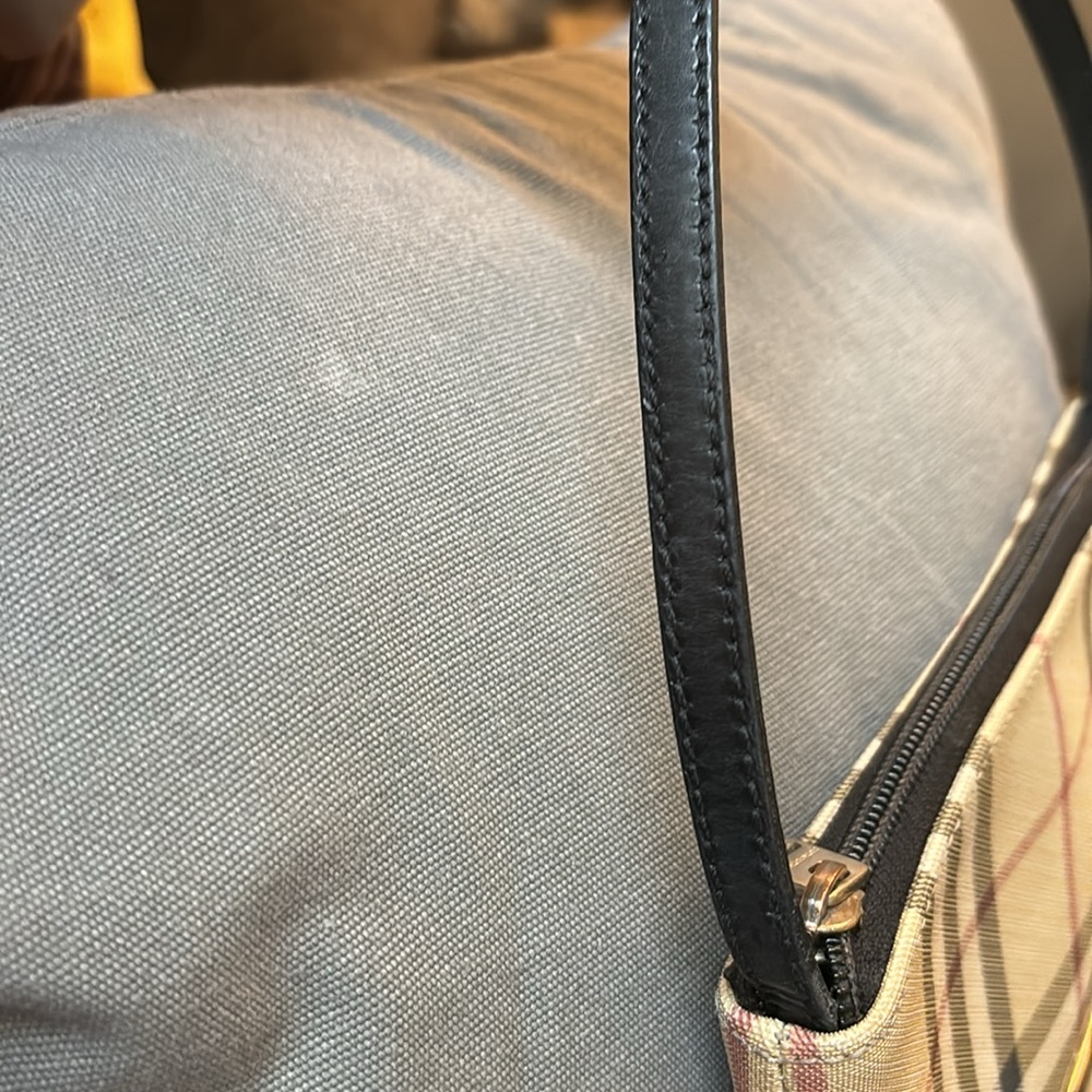 Burberry bag - Picture 12 of 12